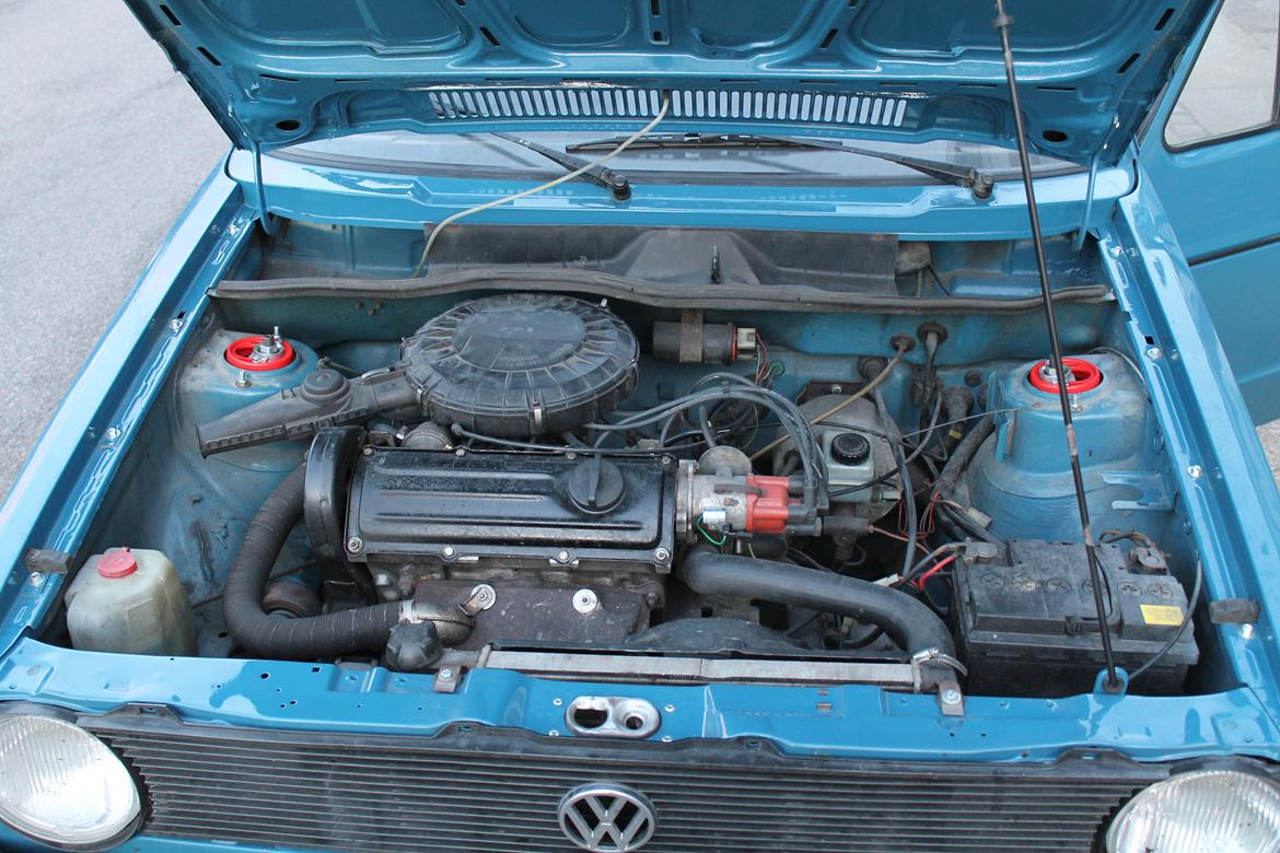 VW Golf Mk1 - Lige et billede af den org. 1.3 motor. men det er en 1.5 nu da den anden døde:(
 billede 7