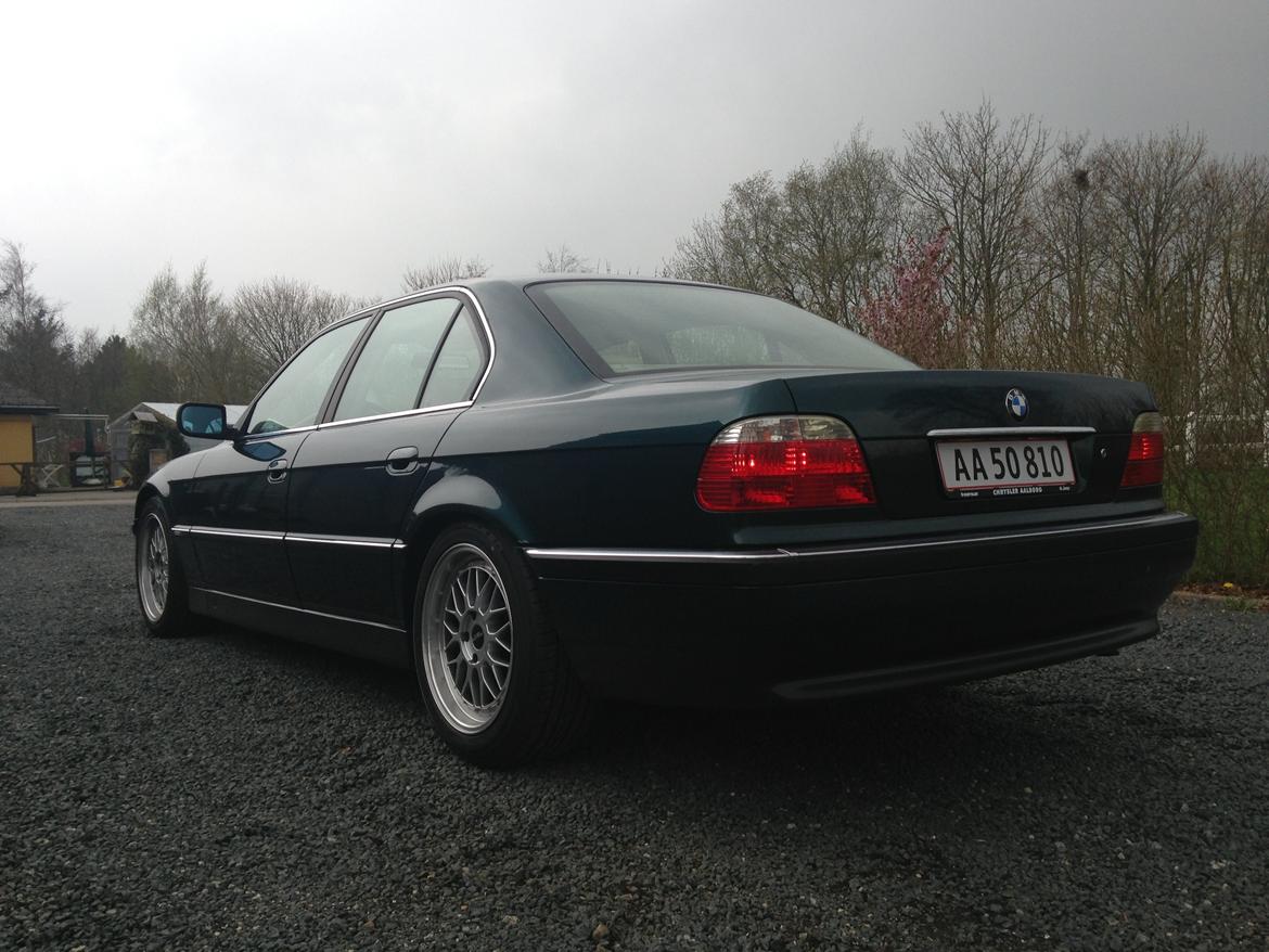 BMW 740i billede 1