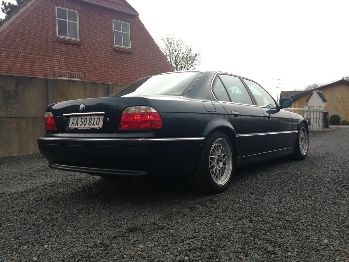 BMW 740i billede 2