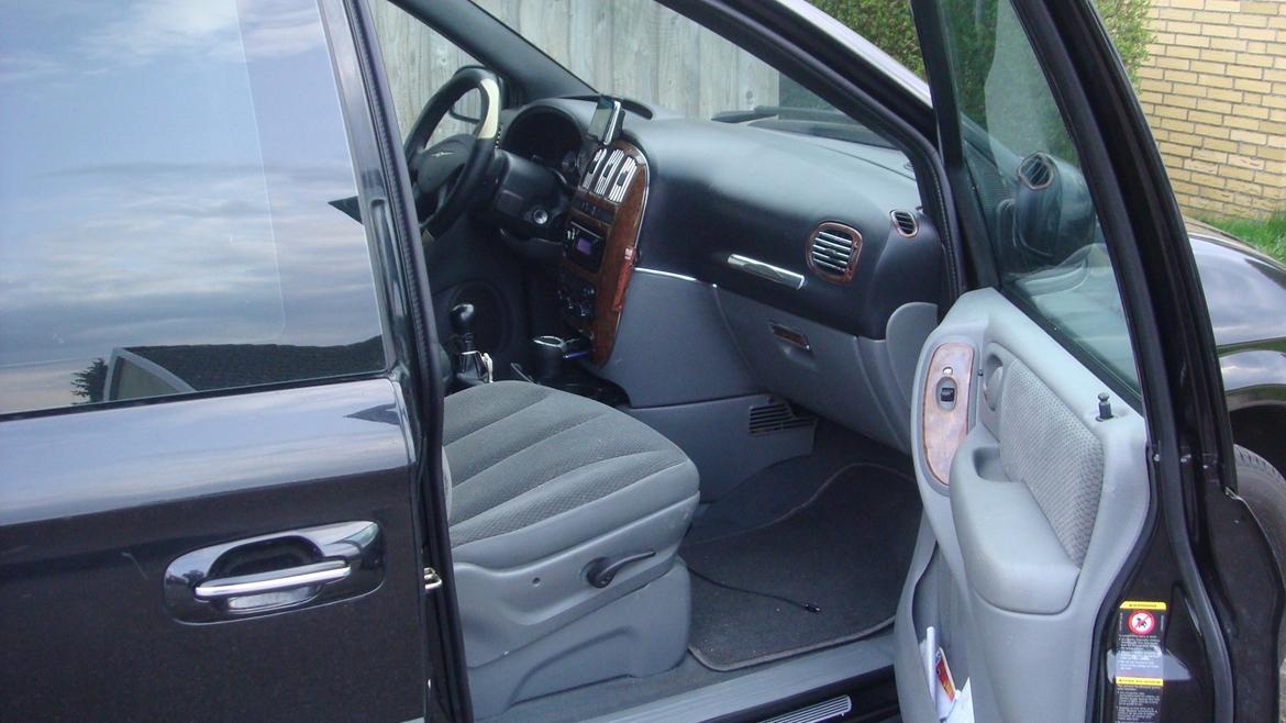Chrysler Grand Voyager 2,4 SE Van billede 8
