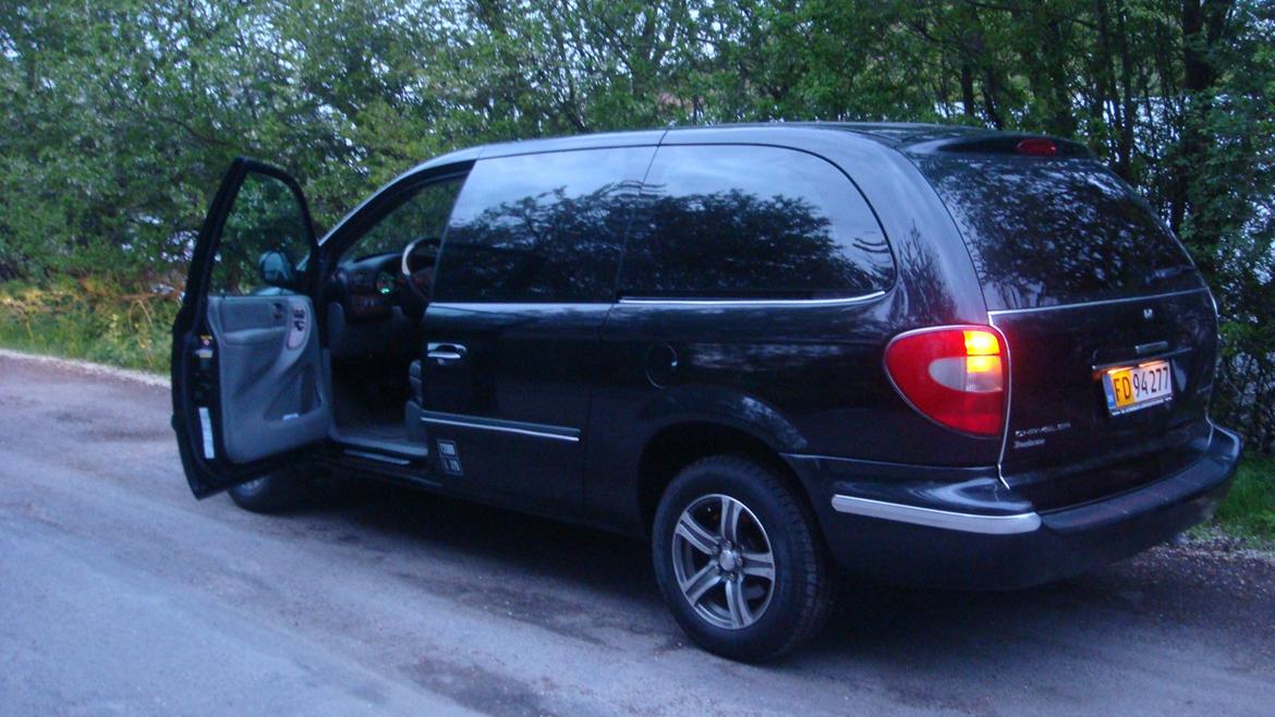 Chrysler Grand Voyager 2,4 SE Van billede 19