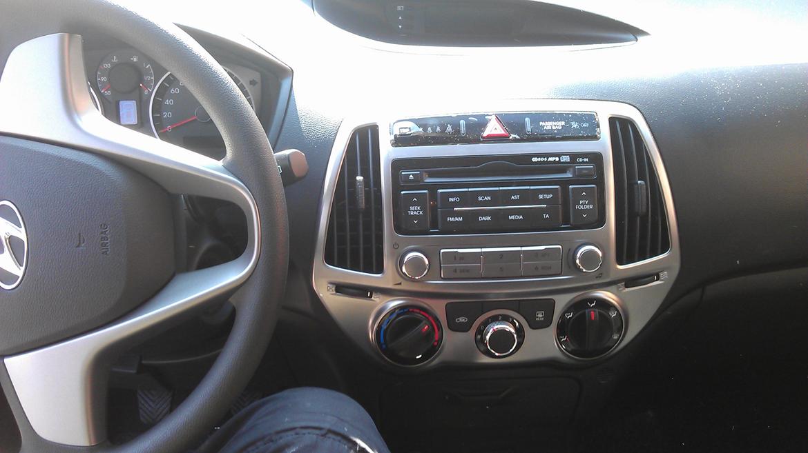 Hyundai i20  1.1  CRDI Eco billede 12