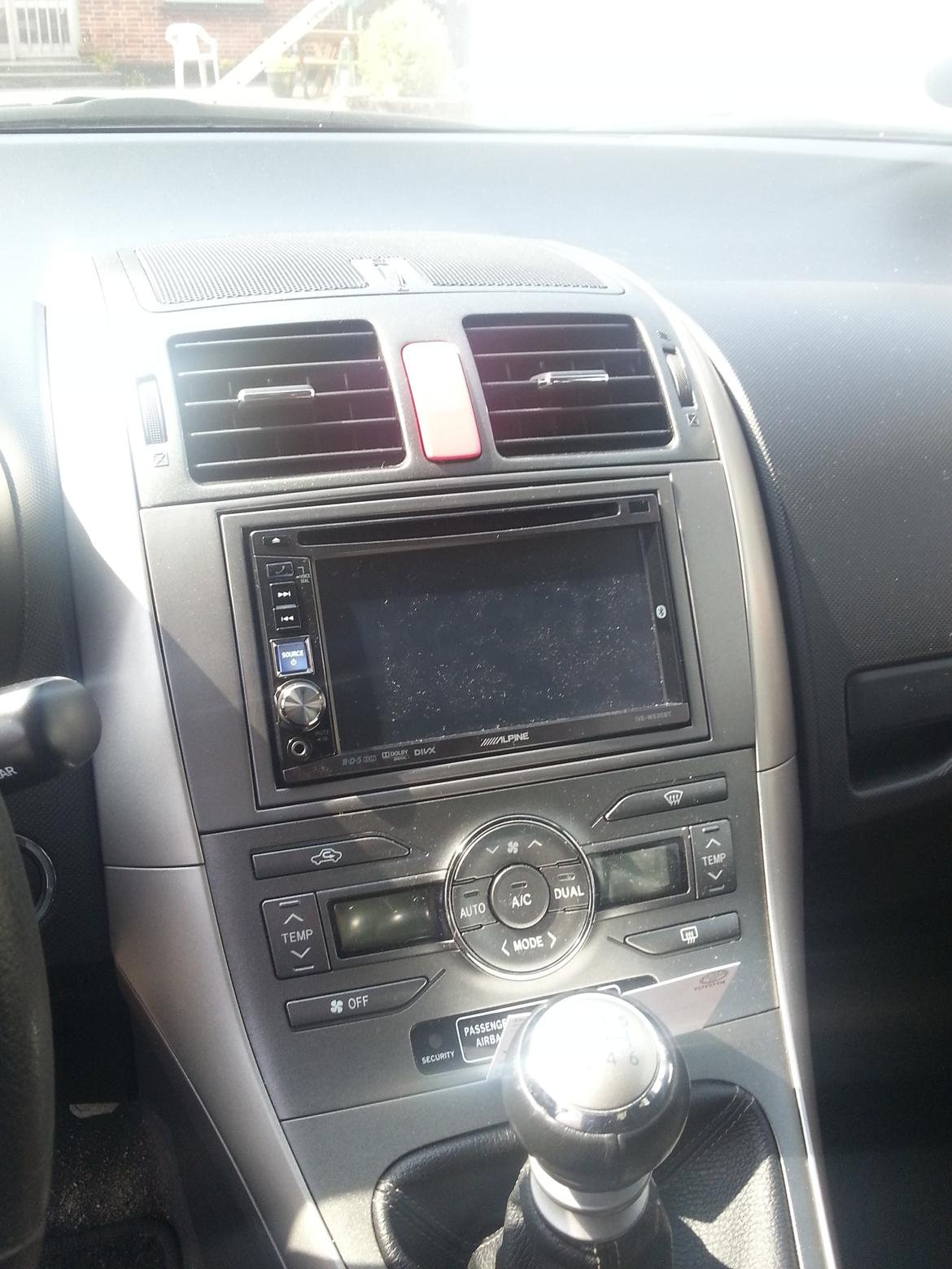 Toyota Auris 2,2 D-CAT billede 10