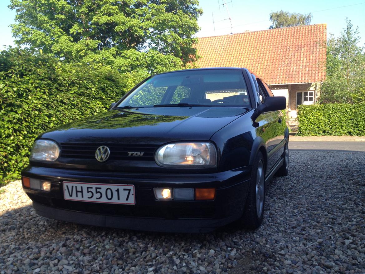VW Golf III TDi > SOLGT billede 1