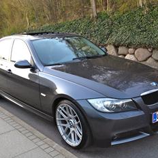 BMW 320D E90