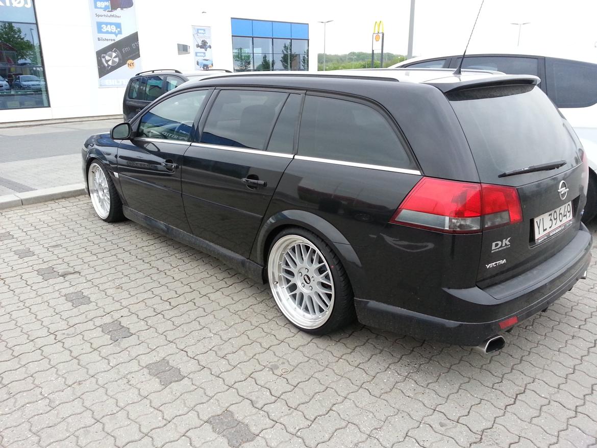 Opel Vectra C Wagon OPC billede 2