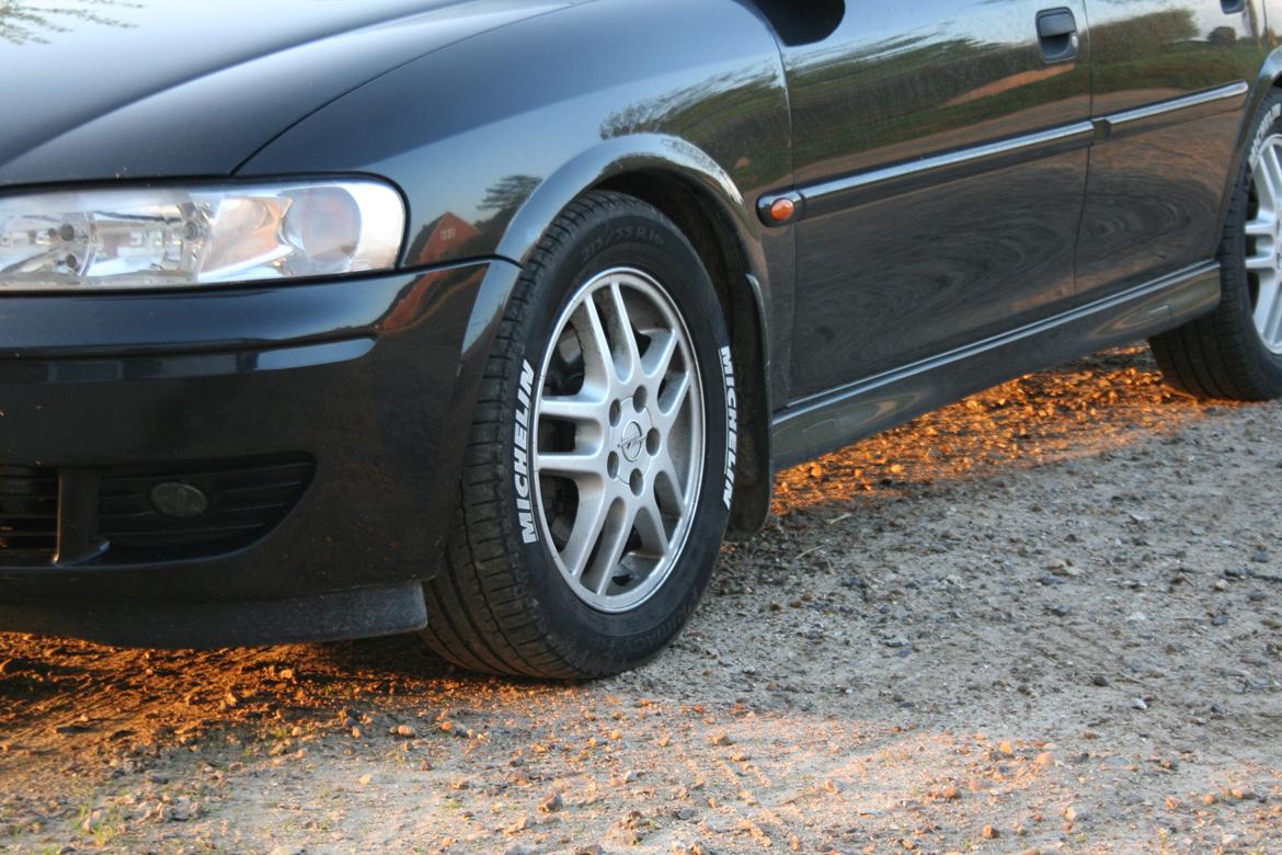 Opel Vectra B - Hvid skrift på dækkene, ser vildt godt ud!  billede 20