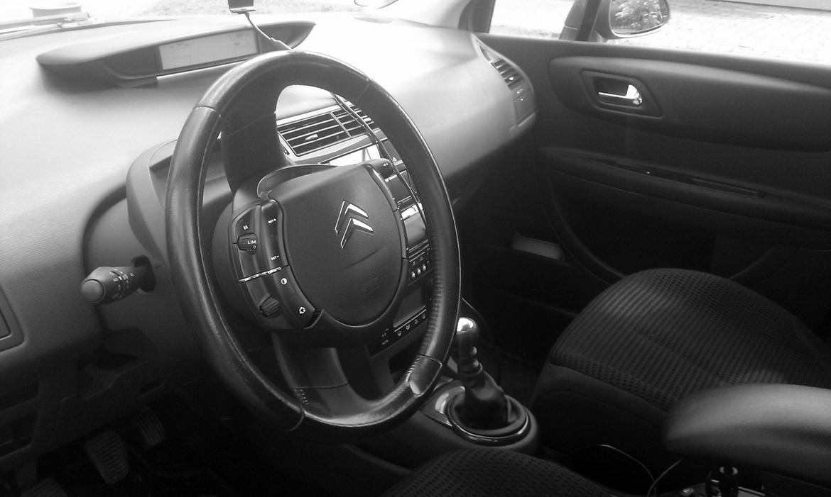 Citroën C4 2.0 HDI VTR+ billede 12