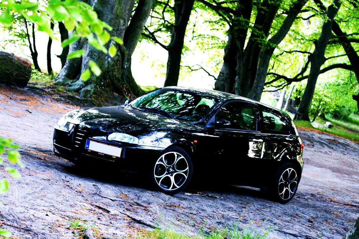 Alfa Romeo 147 2,0 selespeed - Designet holder stadig billede 1