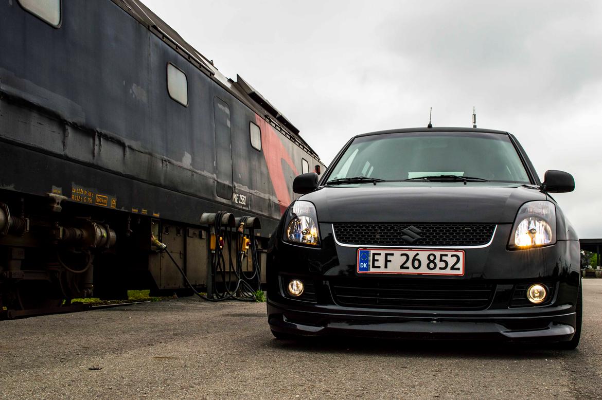 Suzuki Swift 1,5 GLS (Solgt) billede 2