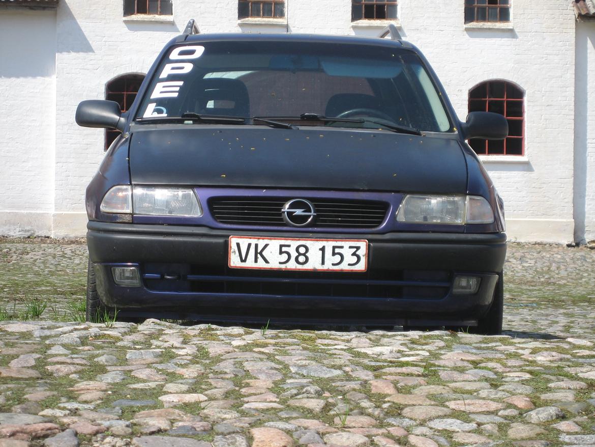 Opel astra f caravan billede 1