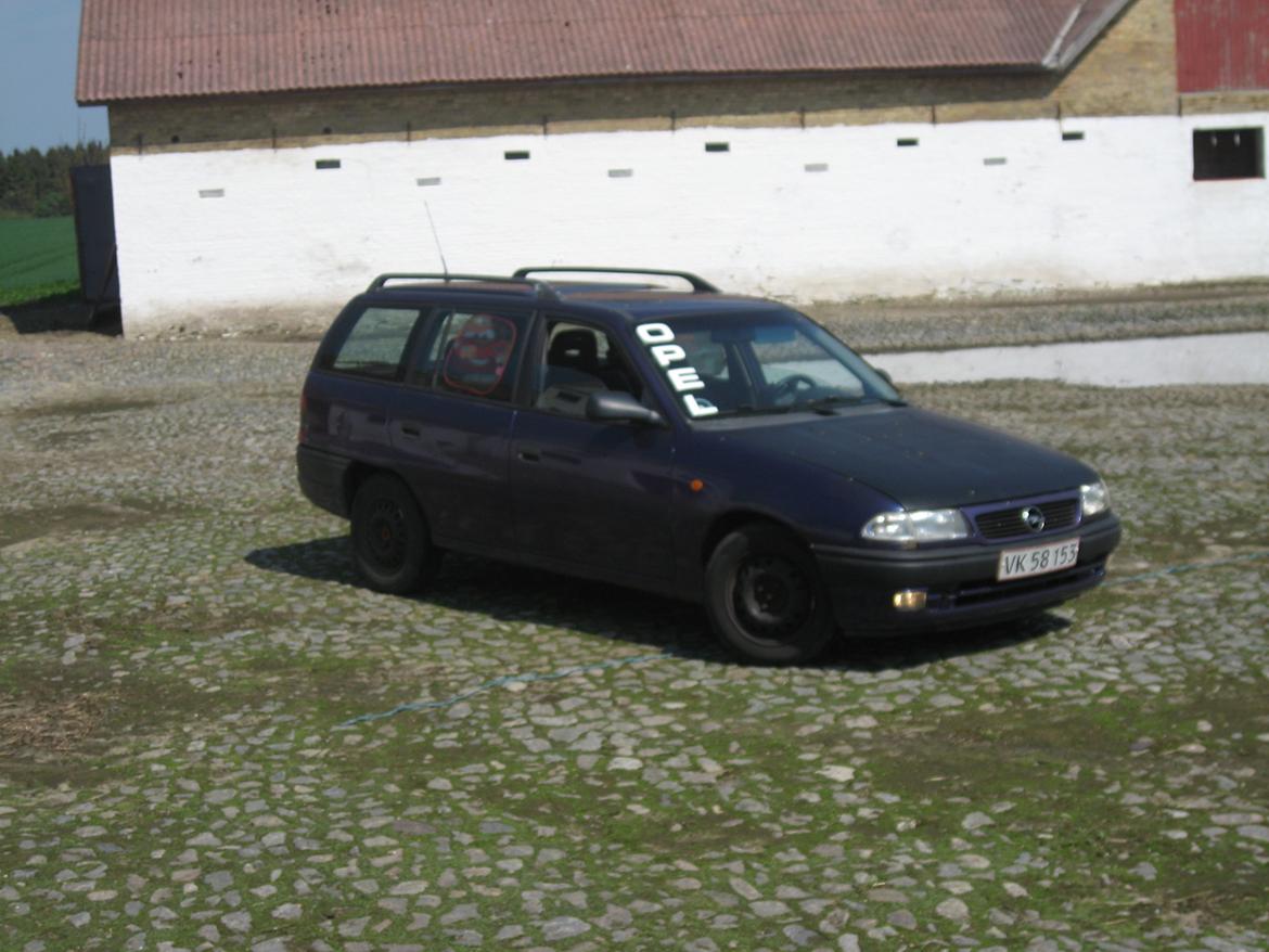 Opel astra f caravan billede 4