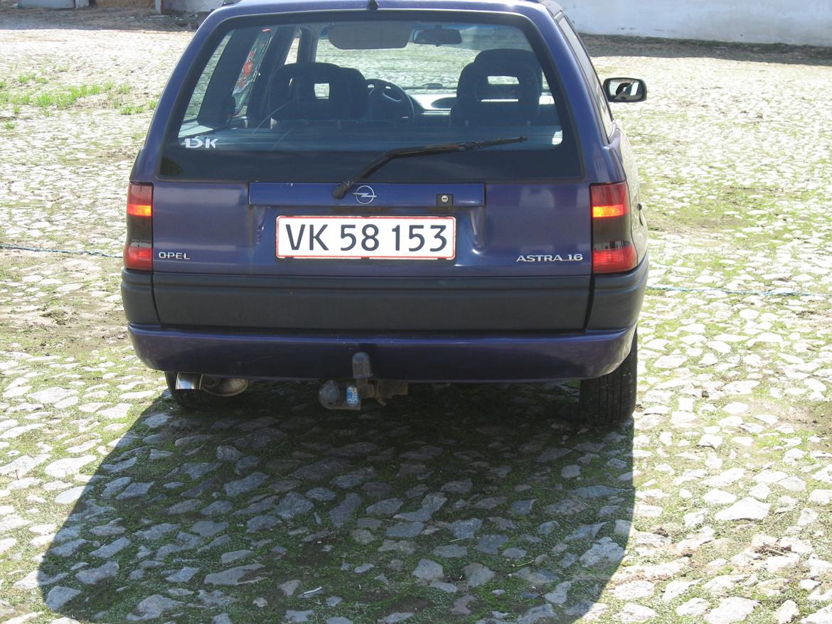 Opel astra f caravan billede 6