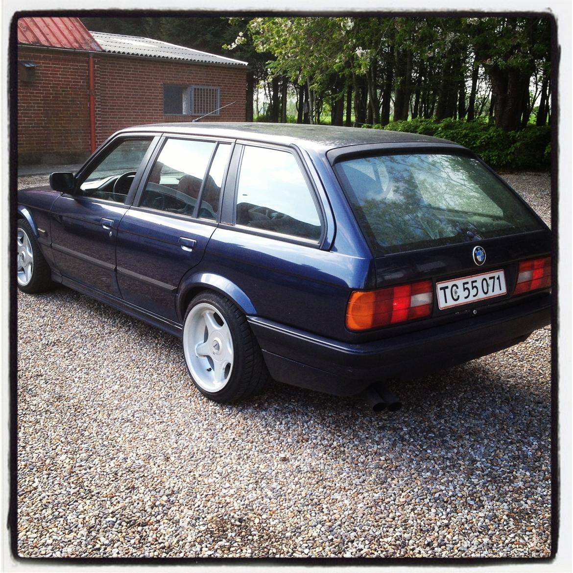 BMW E30 320i (2.7 eta) billede 1