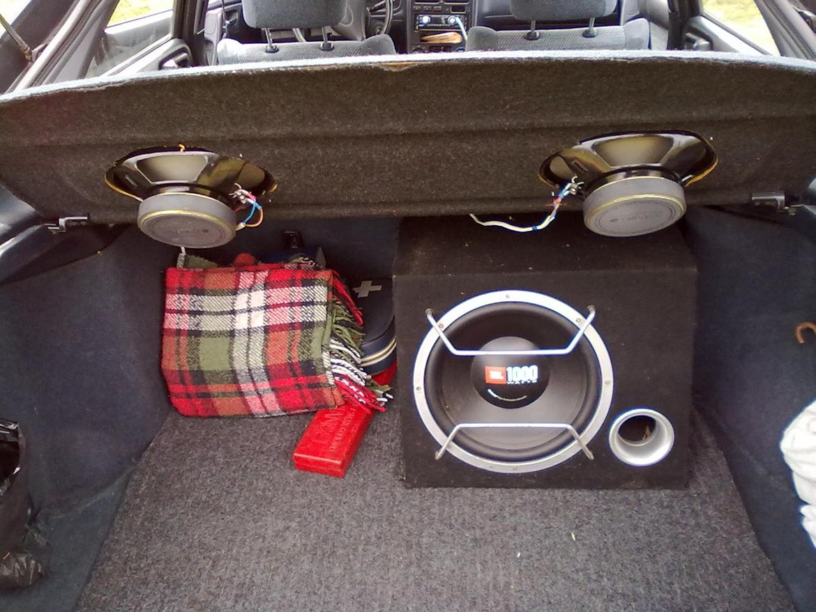 Toyota Carina E 1,6 billede 6