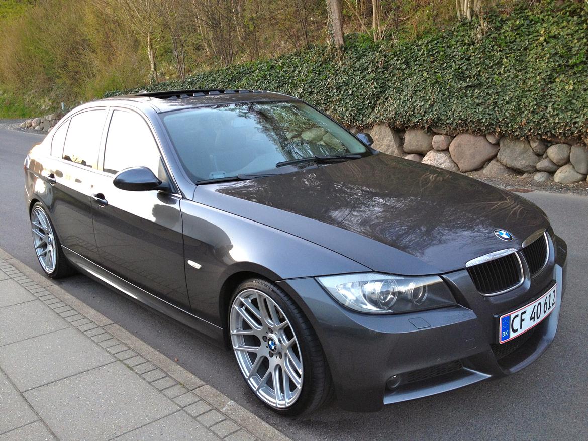 BMW 320D E90 billede 1