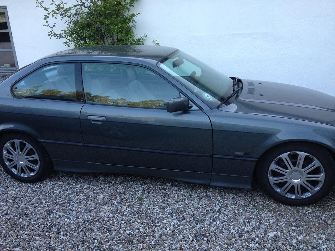 BMW e36 320i coupe billede 3