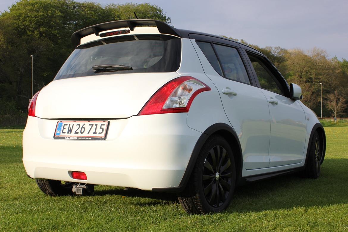 Suzuki Swift 1,2 ECO Metallic Hvid billede 3