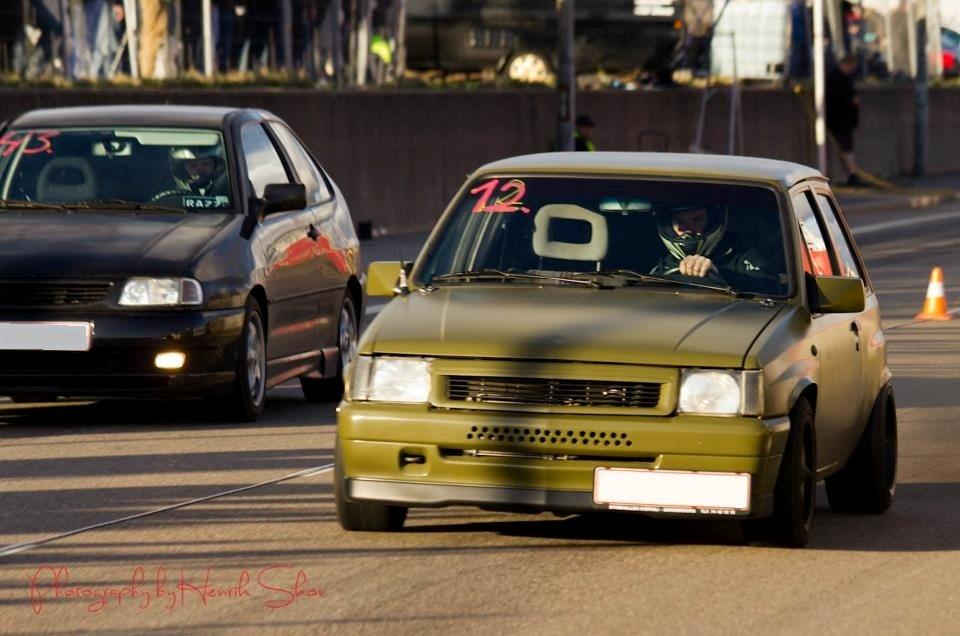 Opel Corsa A 1.5 Turbo Diesel Intercooler - Fra Raceday på Striben Esbjerg. Her nupper den lige en 2.0 16v Seat.. billede 19