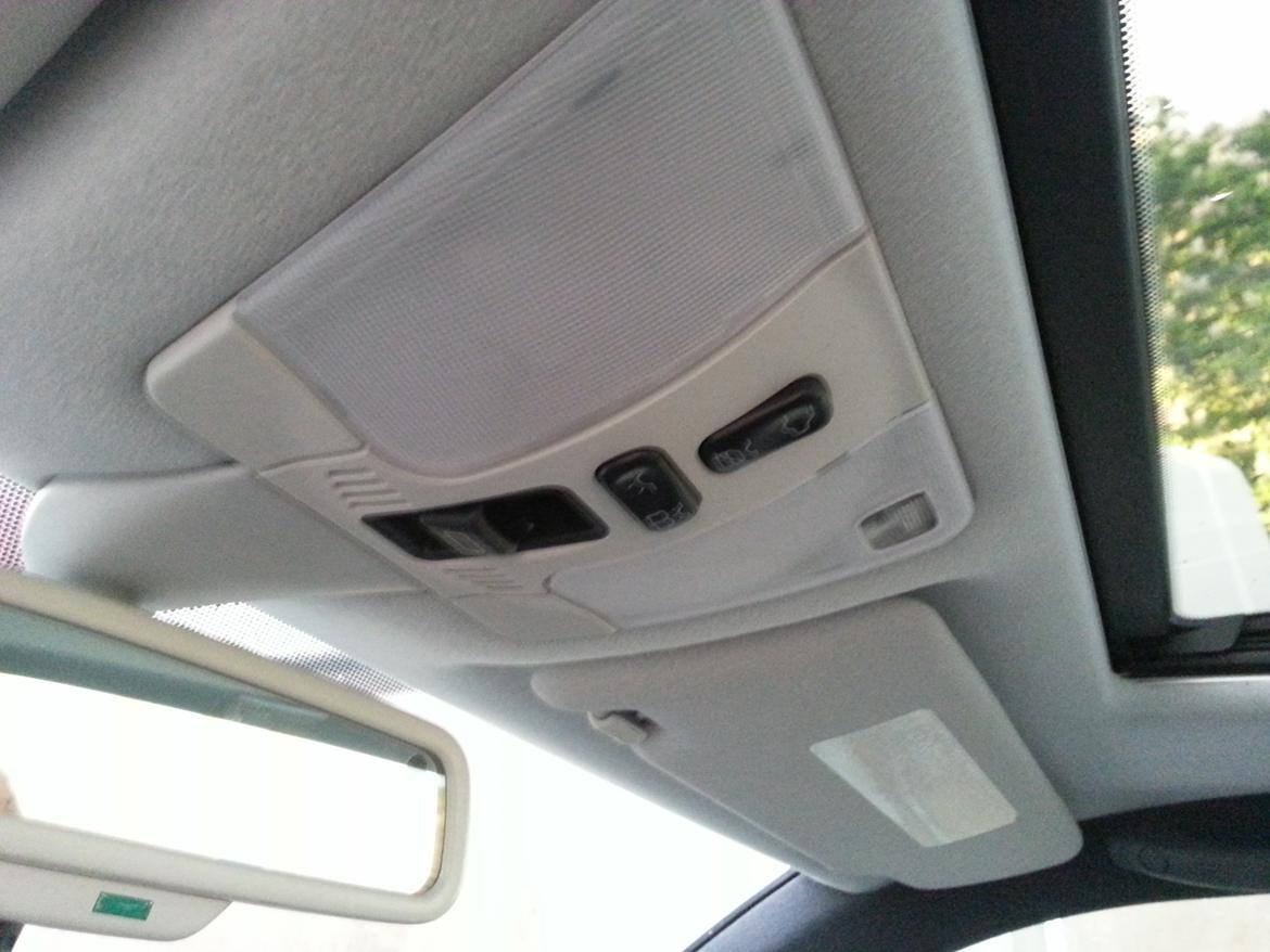 Mercedes Benz E200 - Betjening til el soltag billede 9