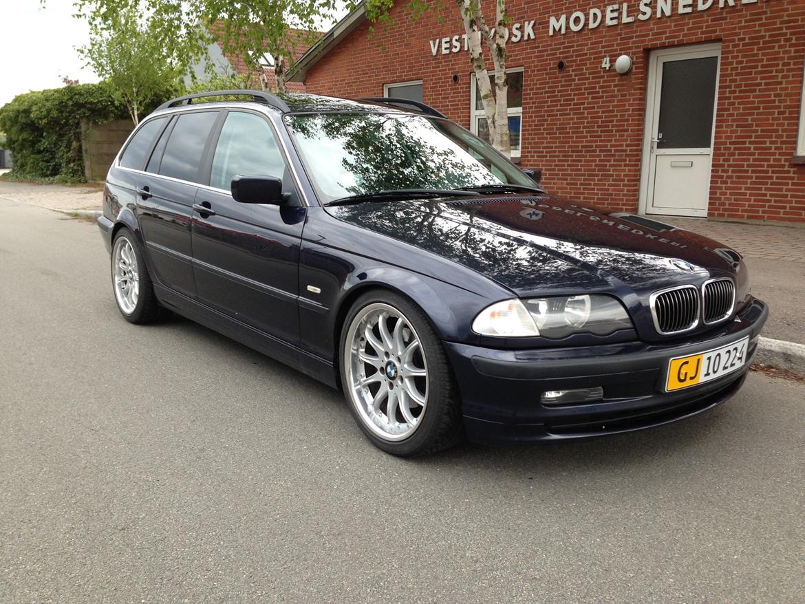 BMW E46 328i Touring billede 1