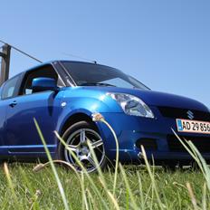 Suzuki Swift  Det Blå Lyn!