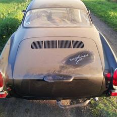 VW Karmann Ghia 