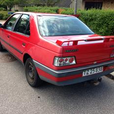 Peugeot 405