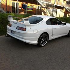 Toyota supra mk4 turbo 6 g