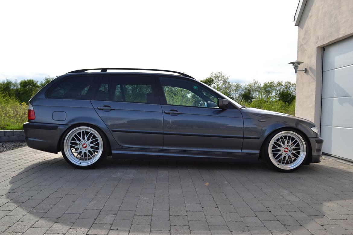 BMW E46 320d ///M-tech 2 Touring Steptronic (Tidl bil) billede 4