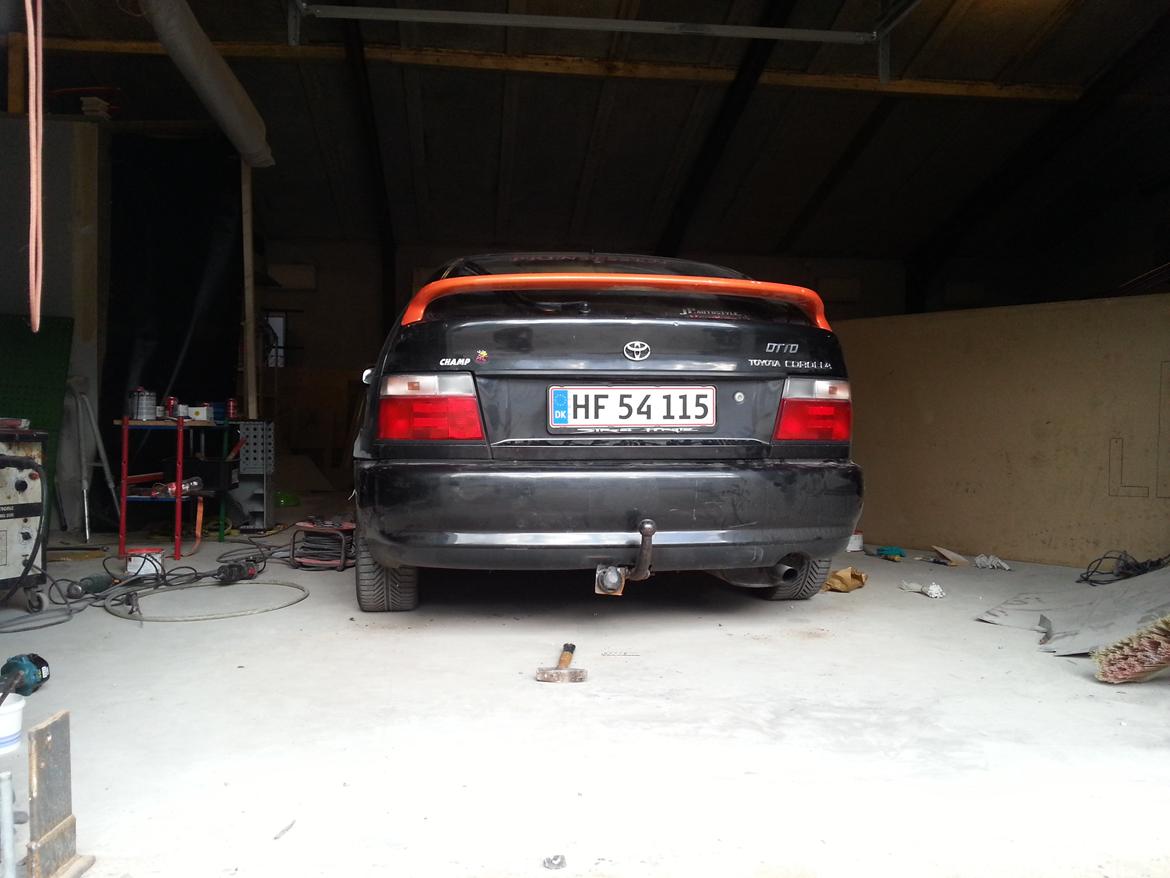 Toyota Corolla e10 billede 10