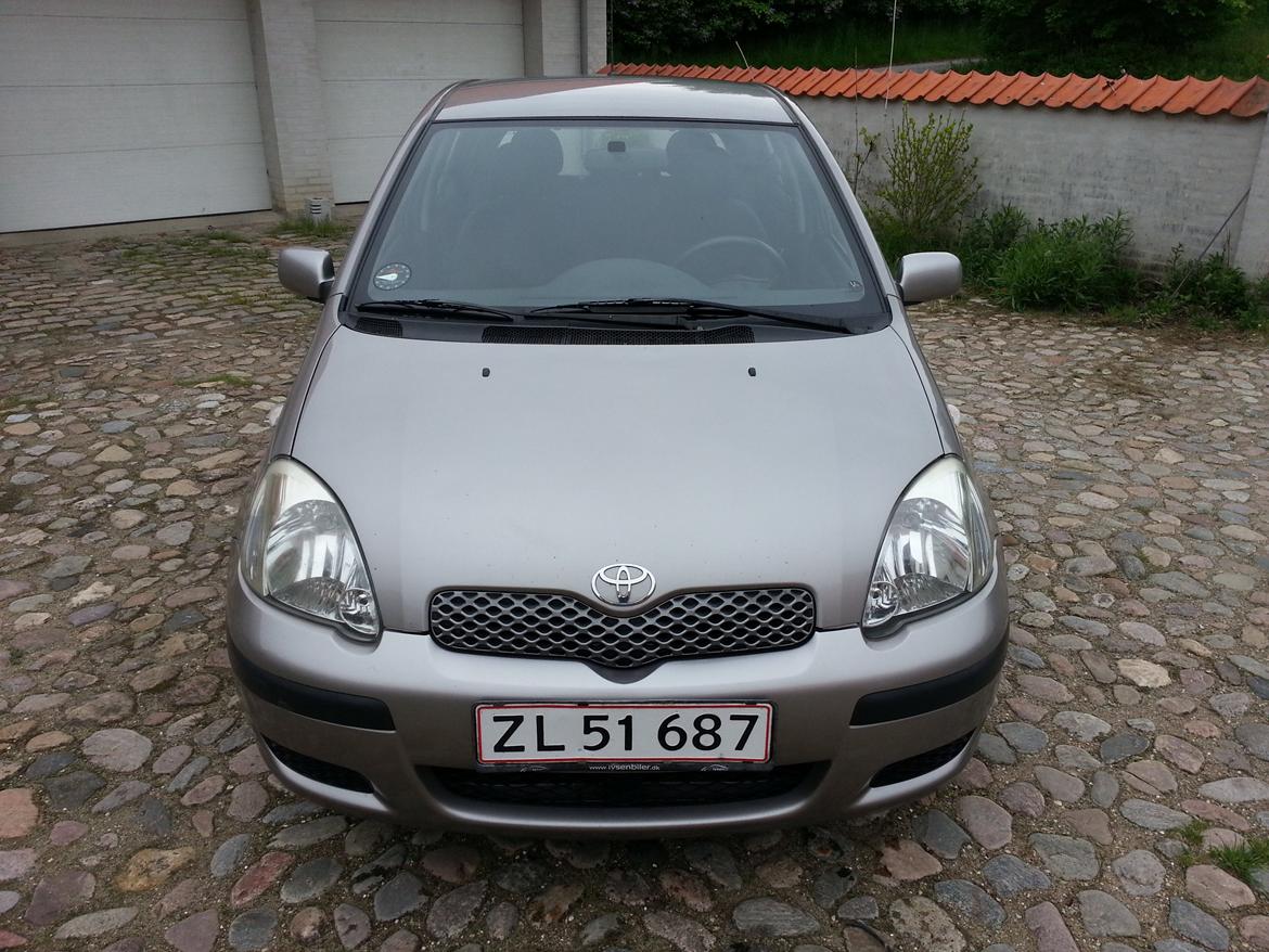 Toyota Yaris 1,4 Turbo D-4D Terra billede 3