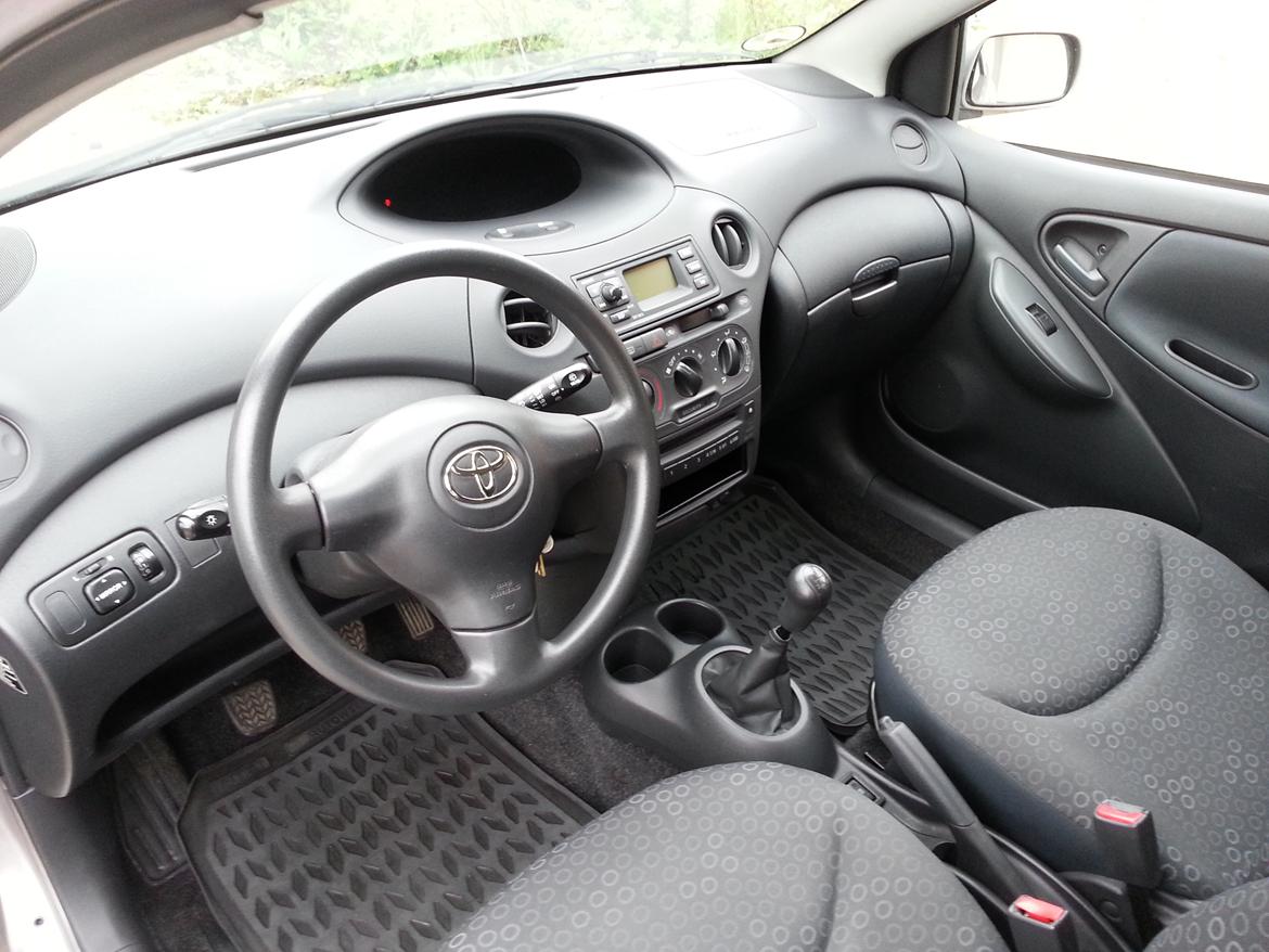 Toyota Yaris 1,4 Turbo D-4D Terra billede 9