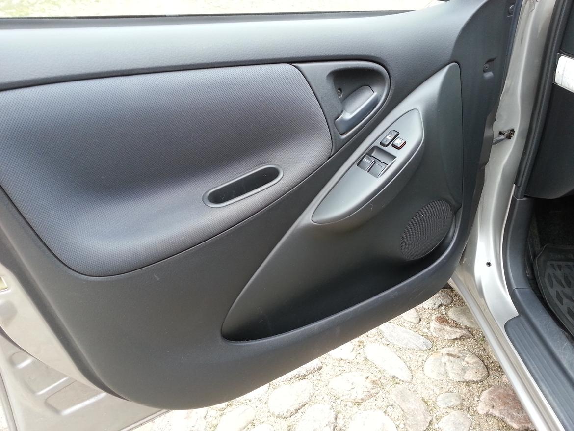 Toyota Yaris 1,4 Turbo D-4D Terra billede 10