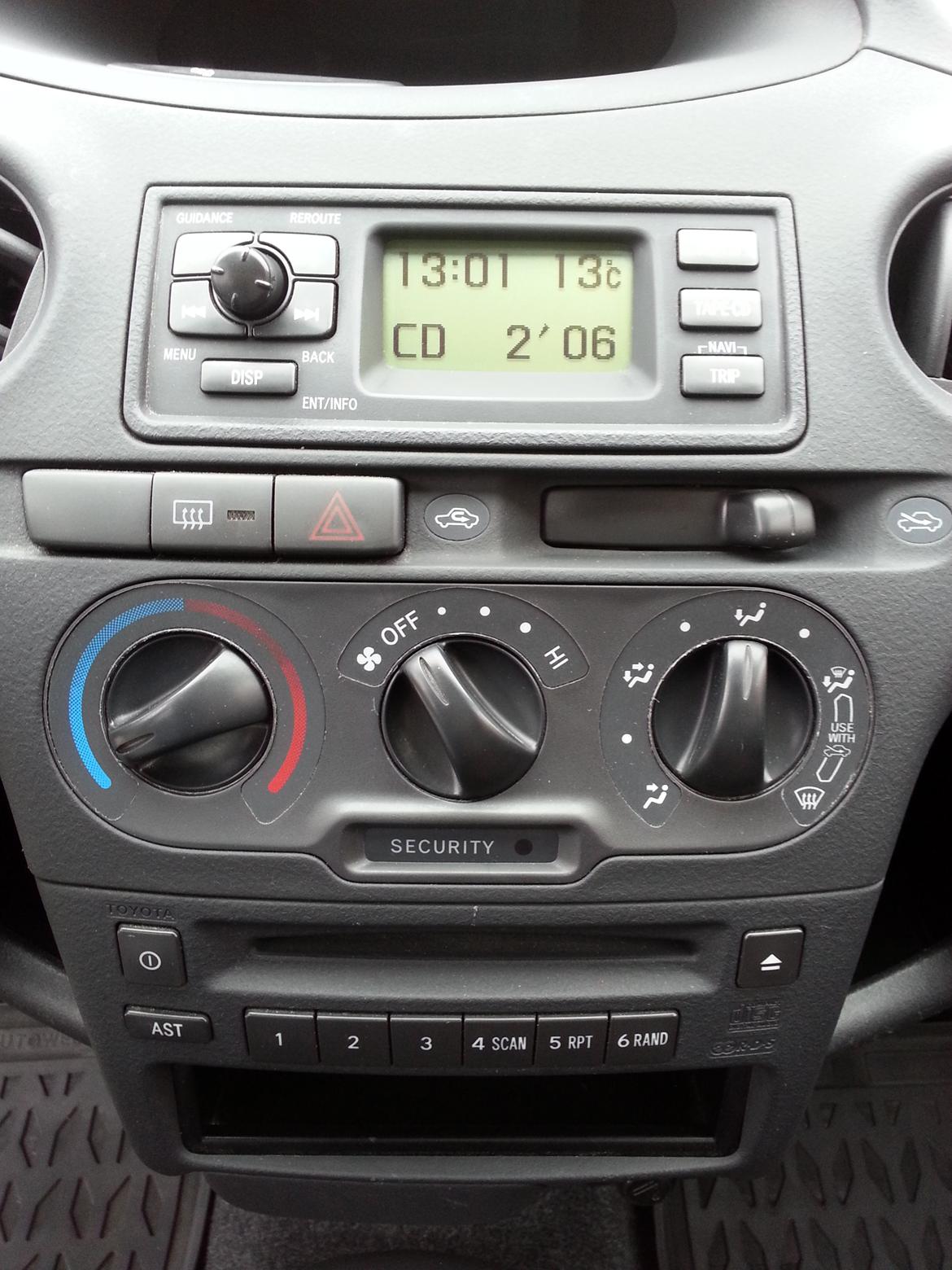 Toyota Yaris 1,4 Turbo D-4D Terra billede 16