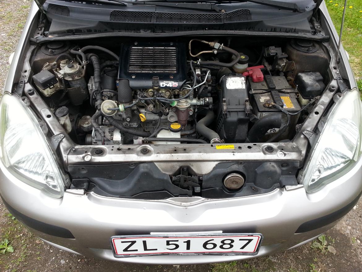 Toyota Yaris 1,4 Turbo D-4D Terra billede 18