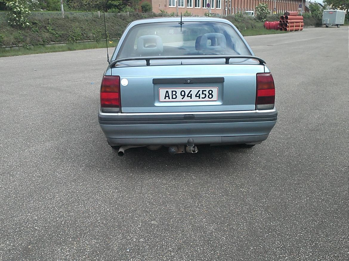 Opel Omega 2.6 Dual Ram 17Gls solgt billede 7