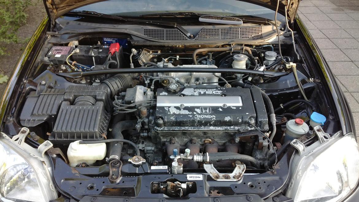 Honda Civic EK4 VTI - Det originale motorrum billede 15