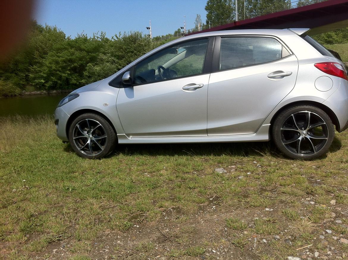 Mazda 2sport 95 TOTALSKADET billede 19