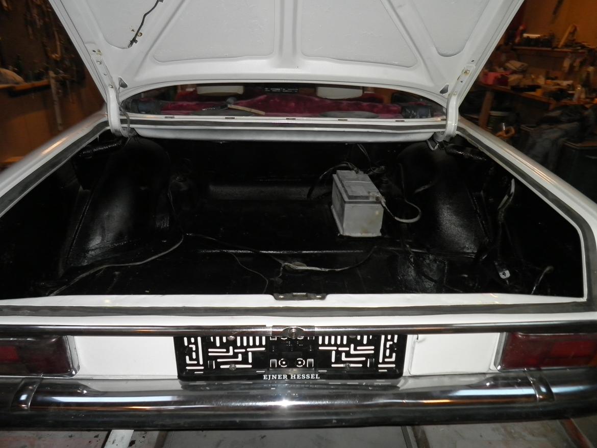 Mercedes Benz 250-8 coupe type 114 billede 19