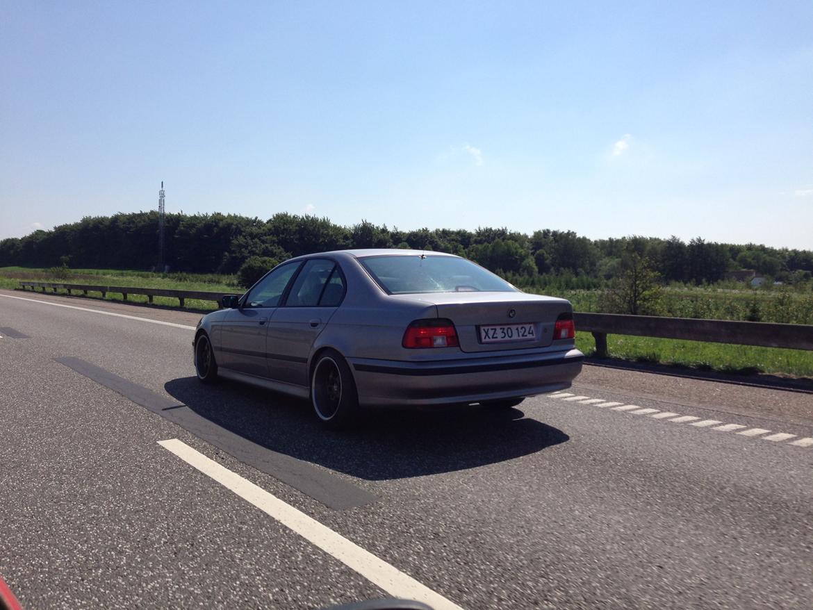 BMW e39 523i SOLGT billede 7