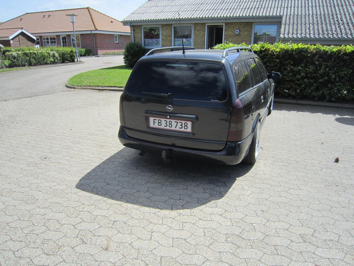 Opel Astra DTI 16v SOLGT billede 3