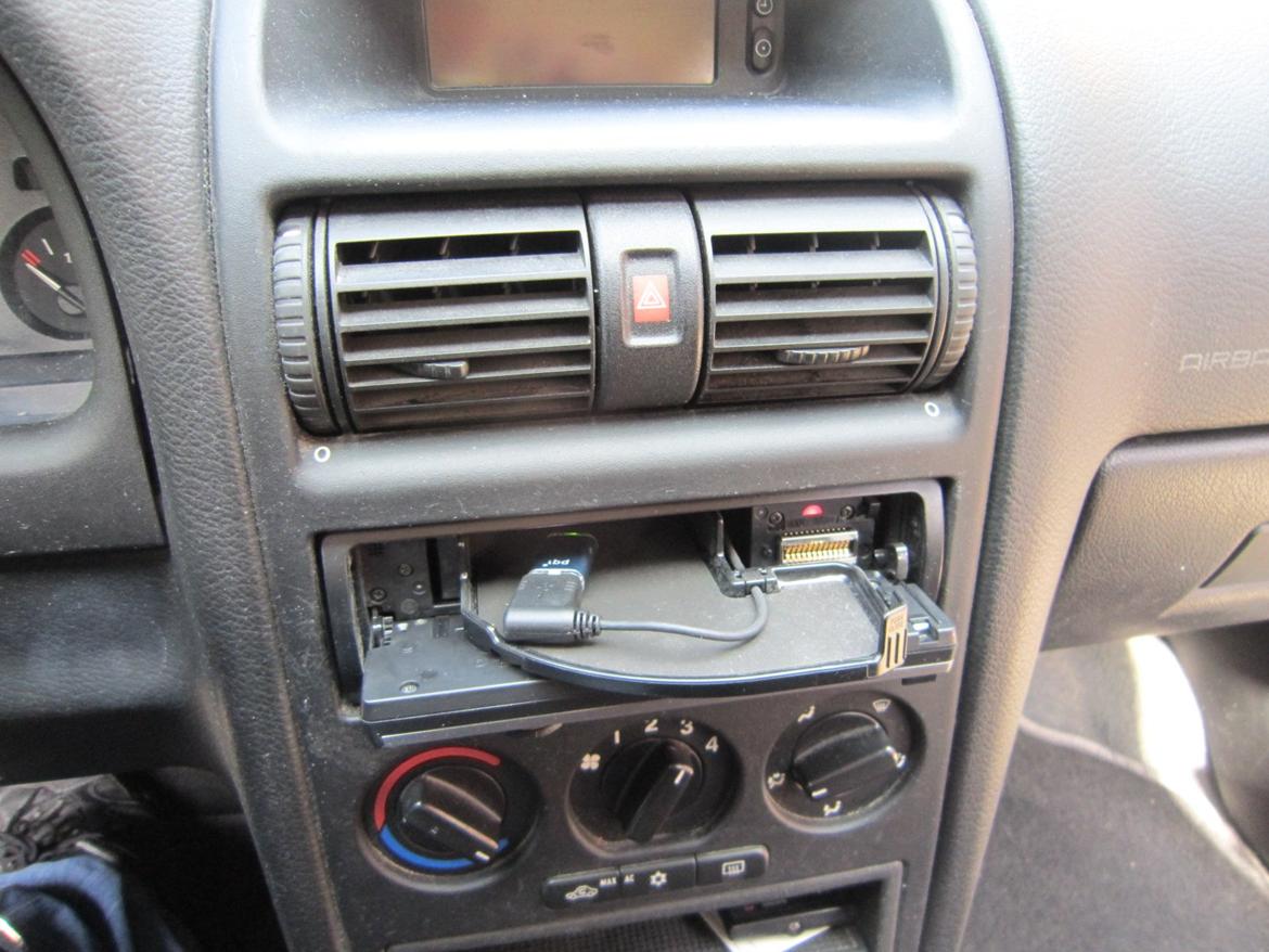 Opel Astra DTI 16v SOLGT billede 14