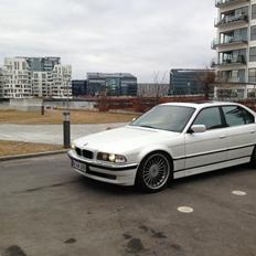 BMW E38 740i