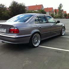 BMW E39 523i 2,5