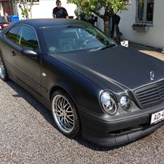Mercedes Benz CLK 320