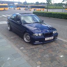 BMW E36 320