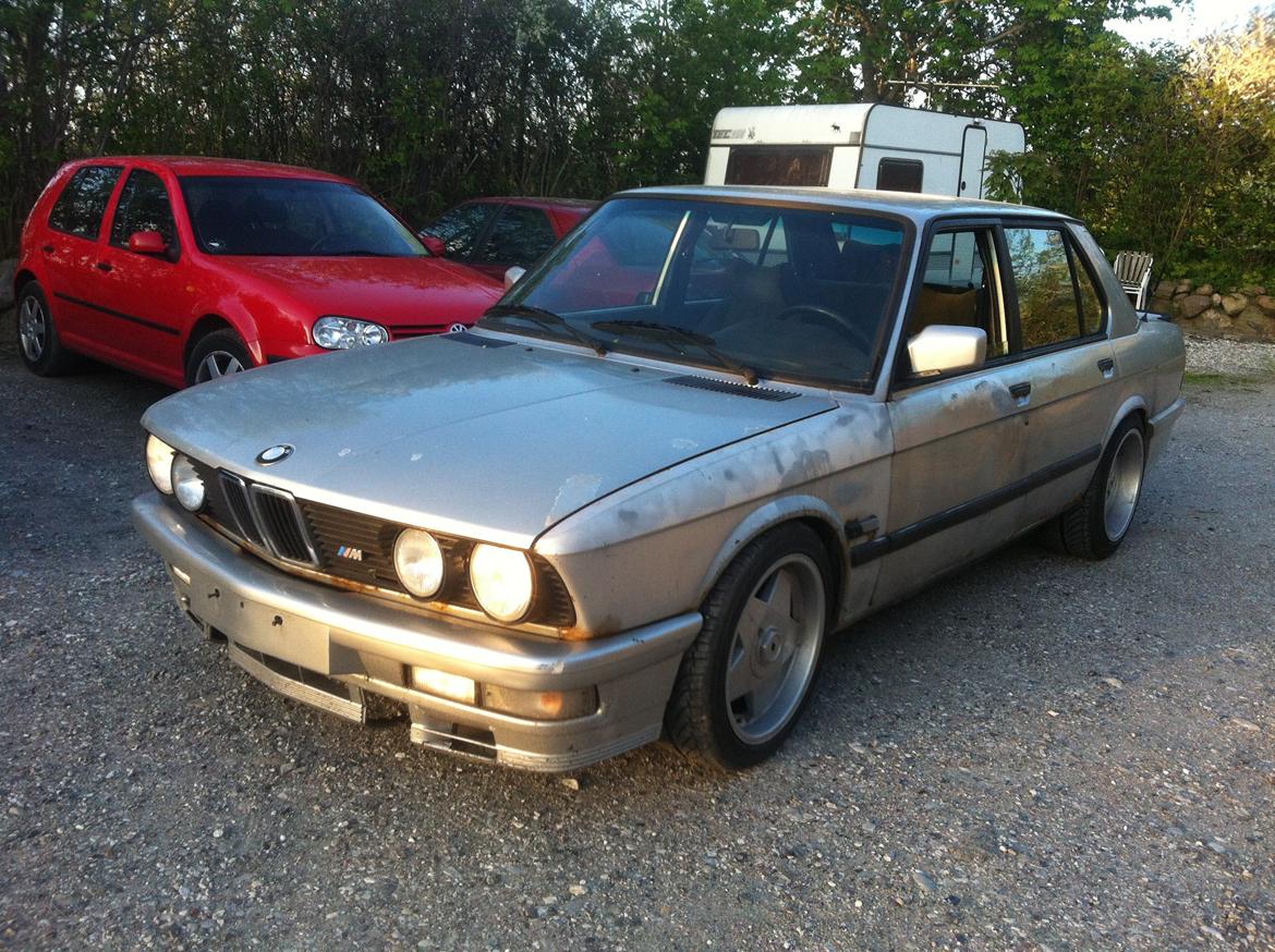 BMW E28 528i shadowline billede 1