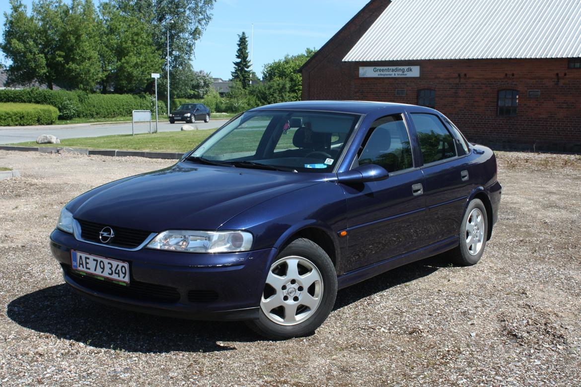 Opel Vectra 1,8   16V Comfort billede 1