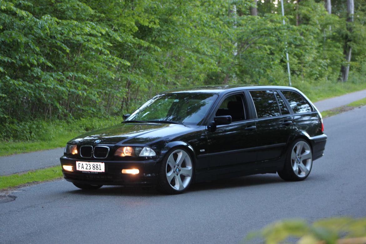 BMW E46 320d Touring #SOLGT# billede 4